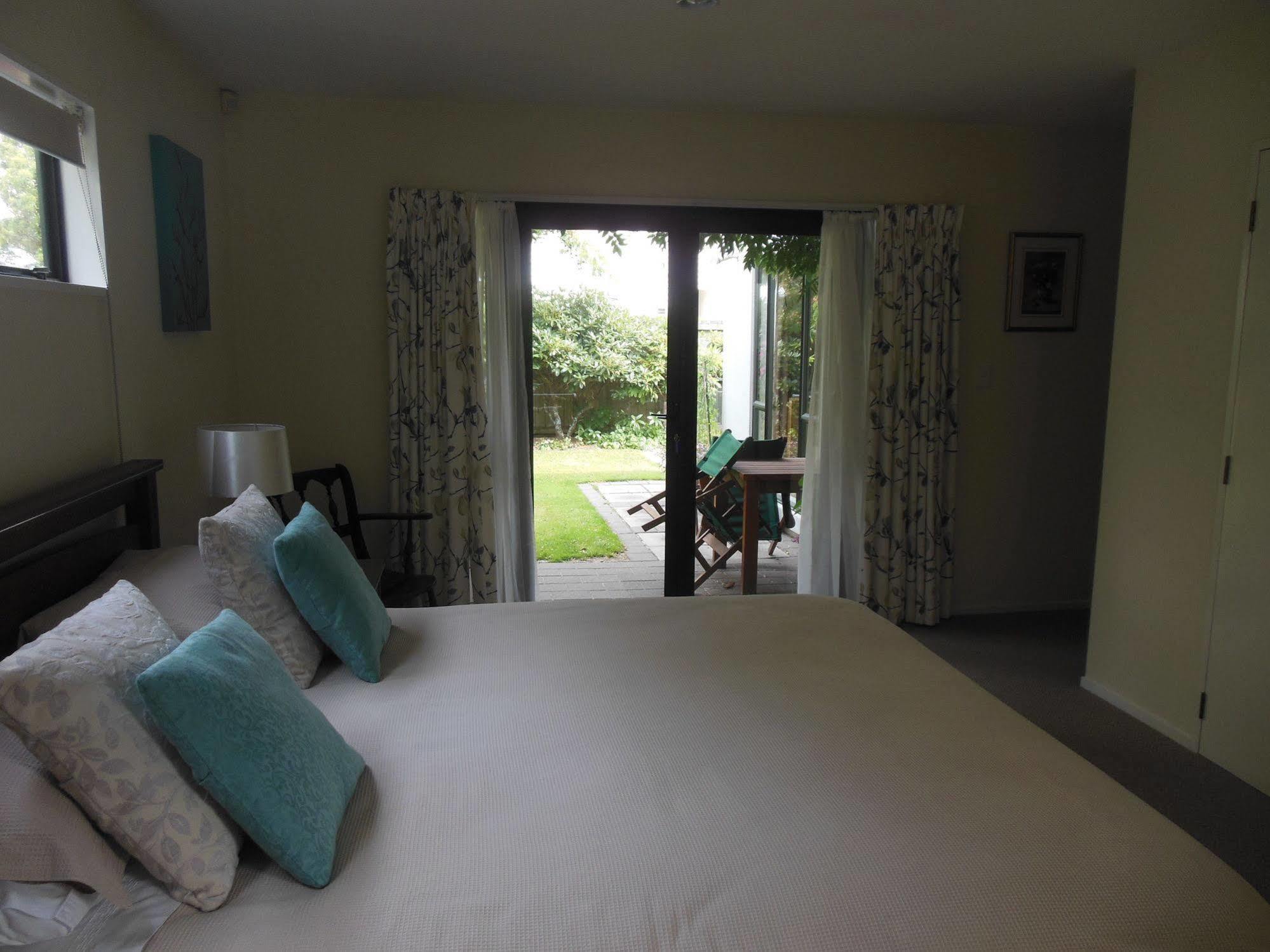 Garden Bed And Breakfast Christchurch Esterno foto